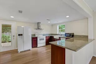 494 Merritt St, Dayton, TX 77535 - Photo 5