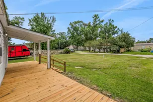 494 Merritt St, Dayton, TX 77535 - Photo 3