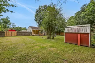 494 Merritt St, Dayton, TX 77535 - Photo 21