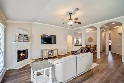 8914 Hummingbird Glen Court, Tomball, TX 77375 - Photo 11