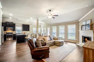 8914 Hummingbird Gln Ct, Tomball, TX 77375 - Photo 5