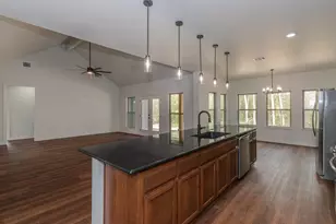 7820 Tolivar Rd, Beaumont, TX 77713 - Photo 9