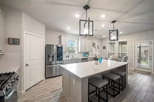 305 Royal Lily Trl, Montgomery, TX 77316 - Photo 19