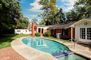 11910 Laurie Ln, Houston, TX 77024 - Photo 23