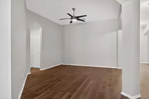 2906 Grand Shore Ct, League City, TX 77573 - Photo 11