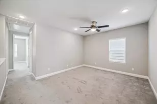 5443 Camaguey St, Houston, TX 77023 - Photo 11