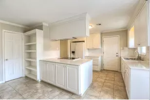 9802 Pine Lake Dr Dr, Houston, TX 77055 - Photo 7