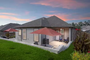 320 Red Maple Ln, Conroe, TX 77304 - Photo 3