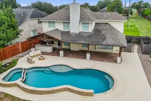 2322 Meadow Briar Dr, Sugar Land, TX 77498 - Photo 3