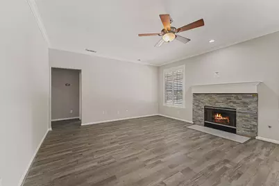 2322 Meadow Briar Drive, Sugar Land, TX 77498 - Photo 13