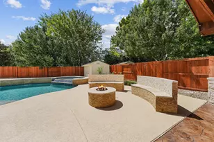 2322 Meadow Briar Dr, Sugar Land, TX 77498 - Photo 7