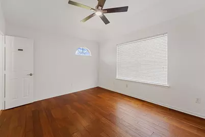 2322 Meadow Briar Drive, Sugar Land, TX 77498 - Photo 21