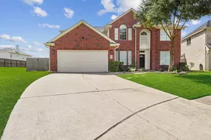 2322 Meadow Briar Dr, Sugar Land, TX 77498 - Photo 1