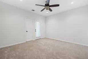 617 W 24th St, Houston, TX 77008 - Photo 5