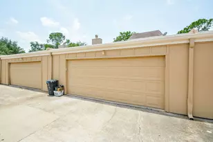 2321 Crescent Park Dr, Houston, TX 77077 - Photo 31