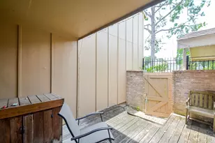 2321 Crescent Park Dr, Houston, TX 77077 - Photo 5