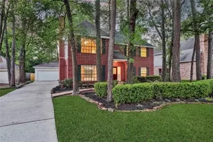 32 Tanager Trail, The Woodlands, TX 77381 - Photo 3