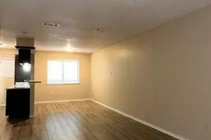 1410 Blalock Rd, Houston, TX 77055 - Photo 3