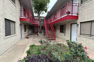 1410 Blalock Rd, Houston, TX 77055 - Photo 1