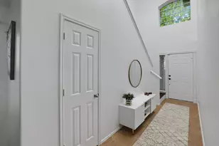 8227 Montego Bay Dr, Mont Belvieu, TX 77523 - Photo 5