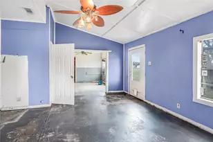 124 12th St, Somerville, TX 77879 - Photo 21