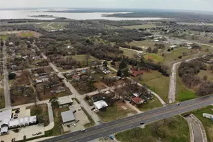 124 12th St, Somerville, TX 77879 - Photo 37