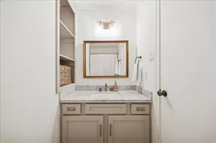 1048 Augusta Dr, Houston, TX 77057 - Photo 13