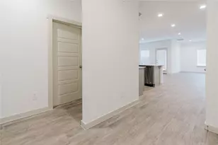 250 John House Ln, Rosharon, TX 77583 - Photo 5