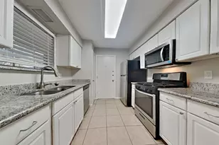 2311 Whispering Winds Ln, Houston, TX 77339 - Photo 5