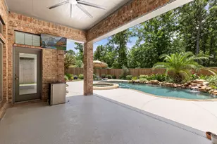 35 Avalon Oaks Ct, Shenandoah, TX 77381 - Photo 45