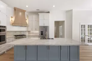 35 Avalon Oaks Ct, Shenandoah, TX 77381 - Photo 19