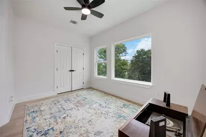 2110 Des Chaumes Street, Houston, TX 77026 - Photo 25