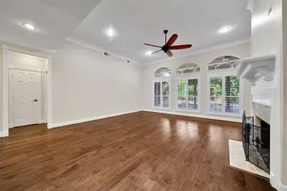 5814 Woodland Creek Drive, Kingwood, TX 77345 - Photo 9