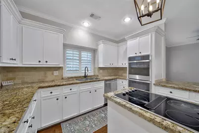 5814 Woodland Creek Drive, Kingwood, TX 77345 - Photo 23