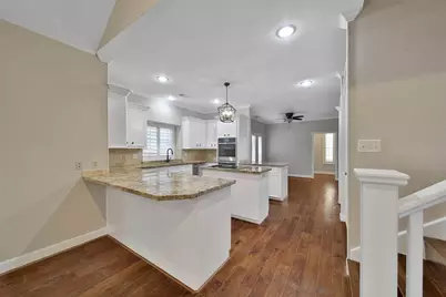 5814 Woodland Creek Drive, Kingwood, TX 77345 - Photo 21