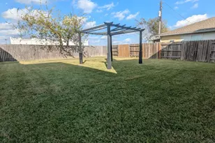 13422 Sarento Village, Sugar Land, TX 77498 - Photo 37