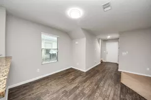 6527 Dayridge Ln, Houston, TX 77048 - Photo 5