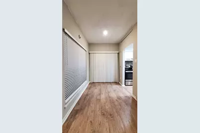 3768 Tanglewilde Street #J5, Houston, TX 77063 - Photo 5