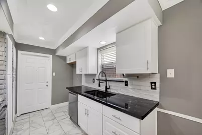 11323 Sagewood Drive, Houston, TX 77089 - Photo 15