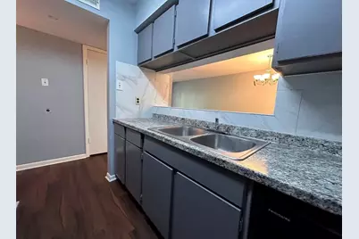 8433 Hearth Drive, Houston, TX 77054 - Photo 5