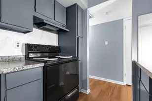 8433 Hearth Dr, Houston, TX 77054 - Photo 9