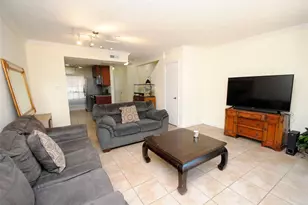12739 Huntingwick Dr, Houston, TX 77024 - Photo 15