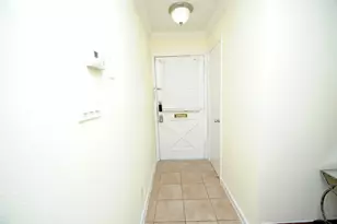 12739 Huntingwick Dr, Houston, TX 77024 - Photo 5