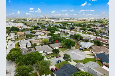 2512 Azalea Court, Galveston, TX 77551 - Photo 29