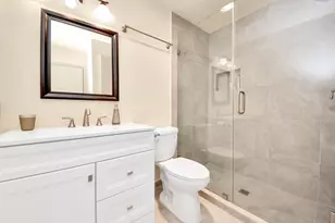 9433 Pagewood Ln, Houston, TX 77063 - Photo 31