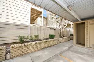 9433 Pagewood Ln, Houston, TX 77063 - Photo 3