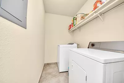 9433 Pagewood Ln, Houston, TX 77063 - Photo 17