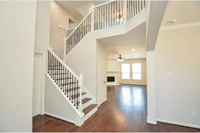 35 S Marshside Place, Spring, TX 77389 - Photo 5