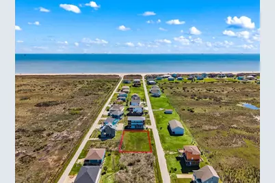 938 Melody Lane, Crystal Beach, TX 77650 - Photo 27