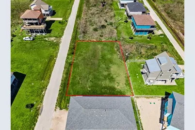 938 Melody Lane, Crystal Beach, TX 77650 - Photo 13